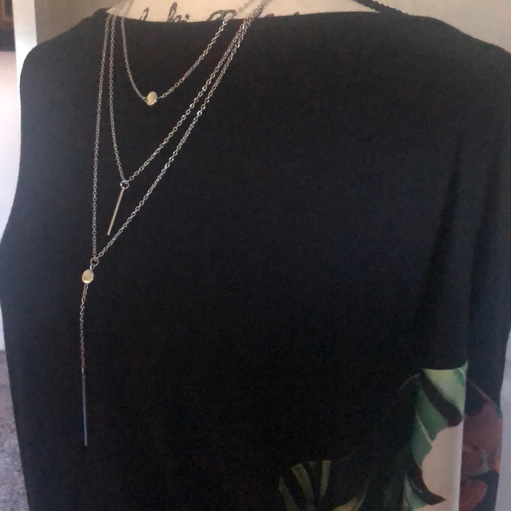 Triple layered silver necklace